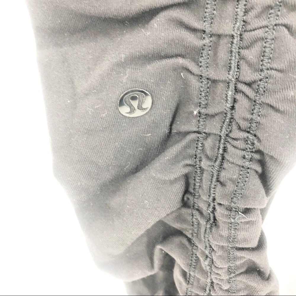 ✅ Lululemon Wunder Under Pant *Stirrup SIZE 6 BLACK‎ AND GREY